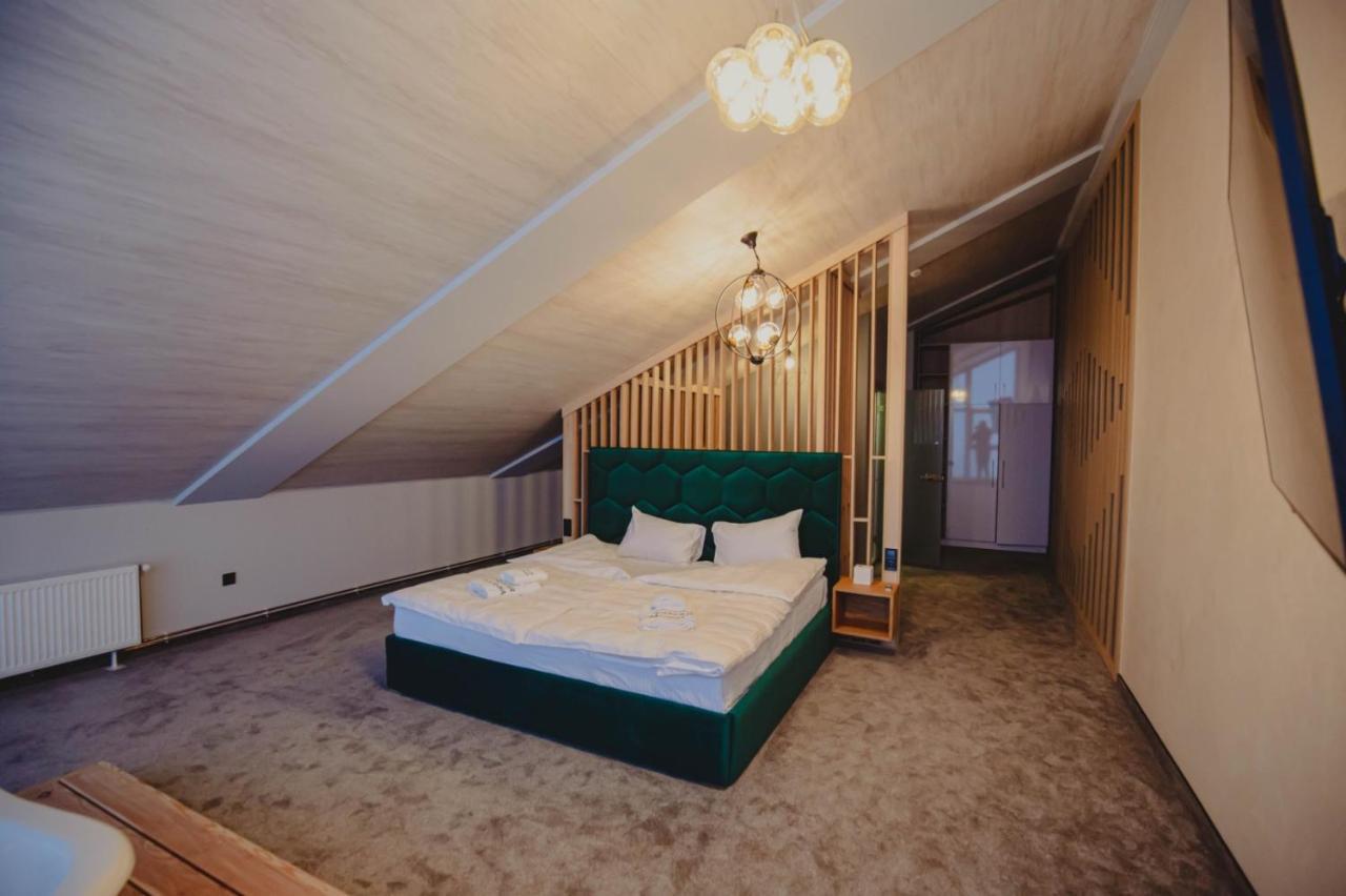 Chevalier Panorama Hostel Jablunicja Kültér fotó